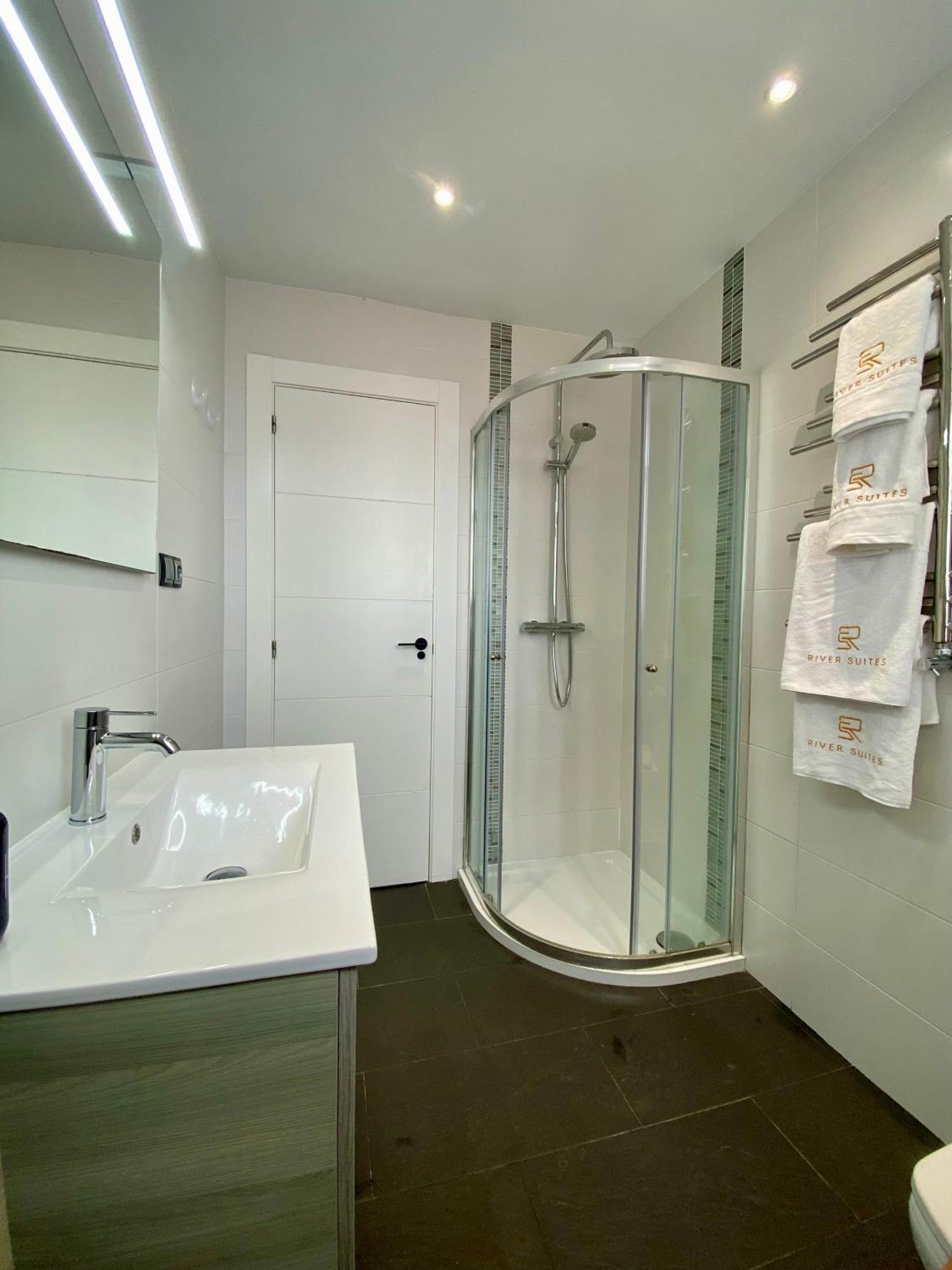 Apartamento De Lujo River Suites Santander Luaran gambar